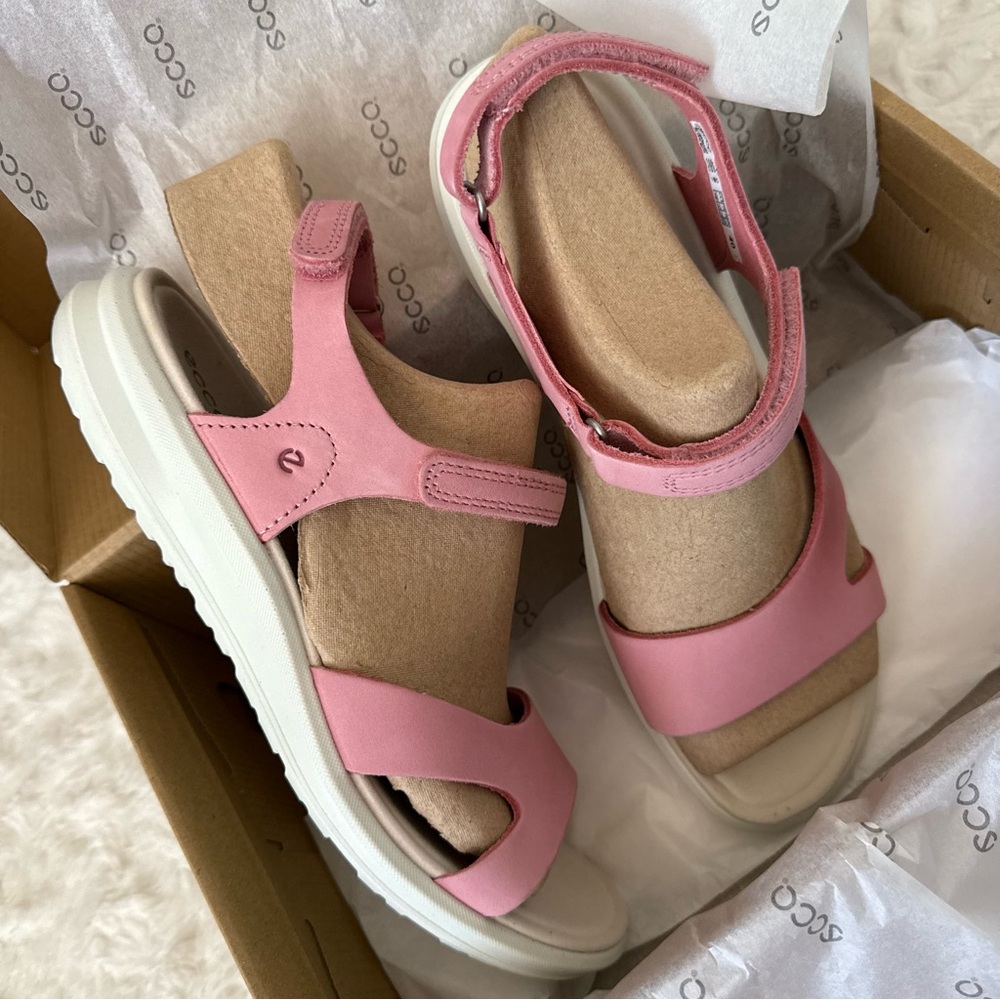 NIB ECCO Cruise III Women's Strapped Leather Sandals Size 40 EU